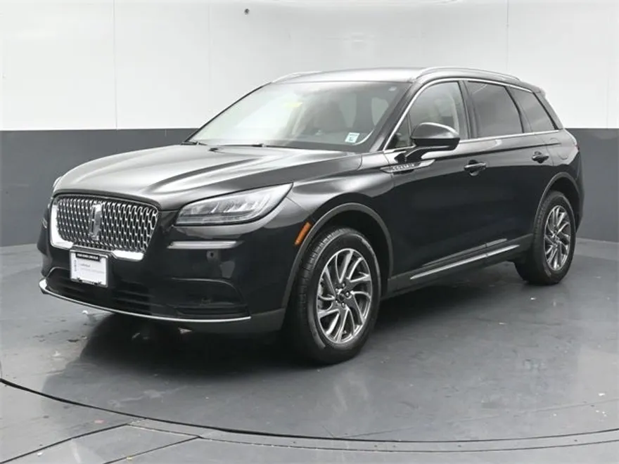 2022 Lincoln Corsair Standard photo 1