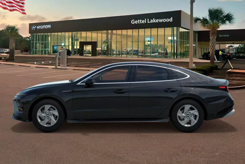 2025 Hyundai Sonata SE photo 1