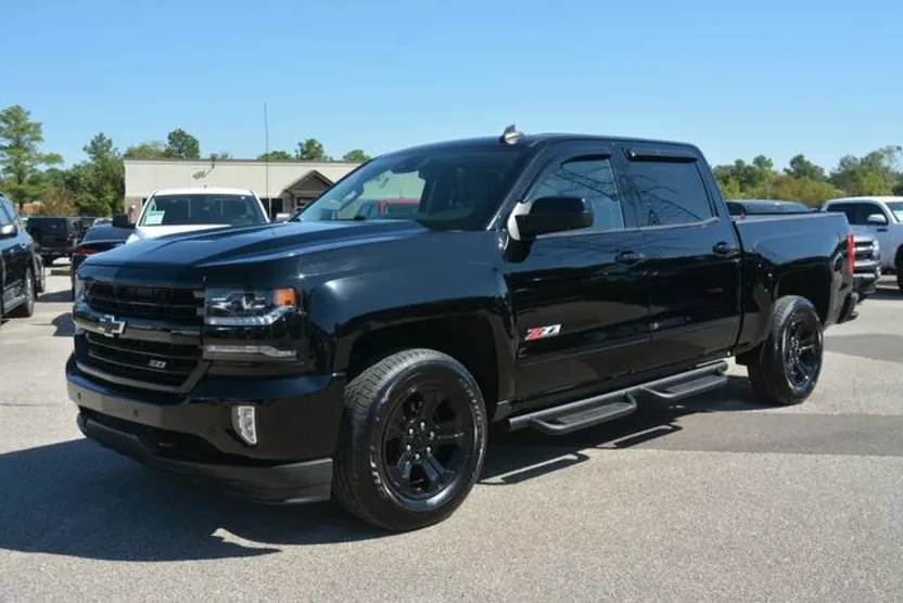 2017 Chevrolet Silverado 1500 LTZ Z71 photo 1