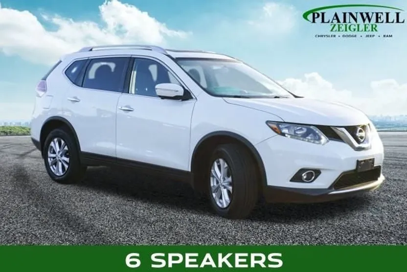 2016 Nissan Rogue SV photo 1