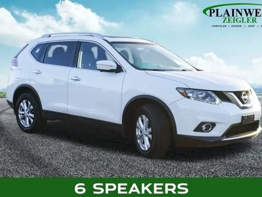 2016 Nissan Rogue SV photo 1