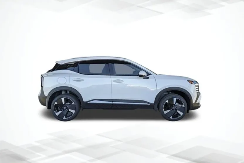 2025 Nissan Kicks SR photo 1