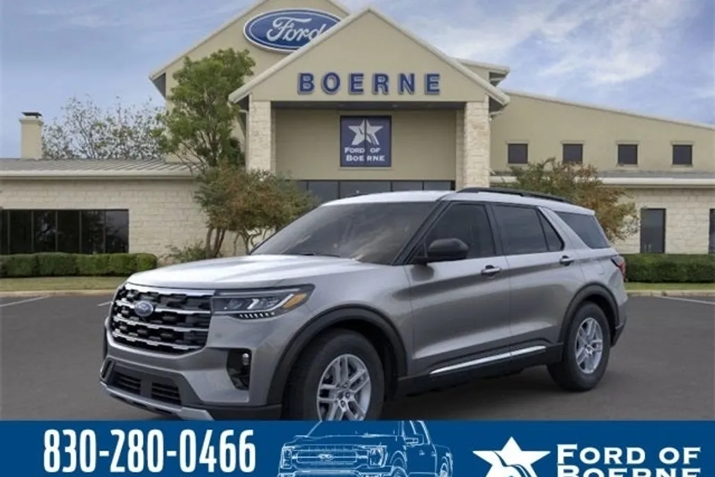 2025 Ford Explorer photo 1