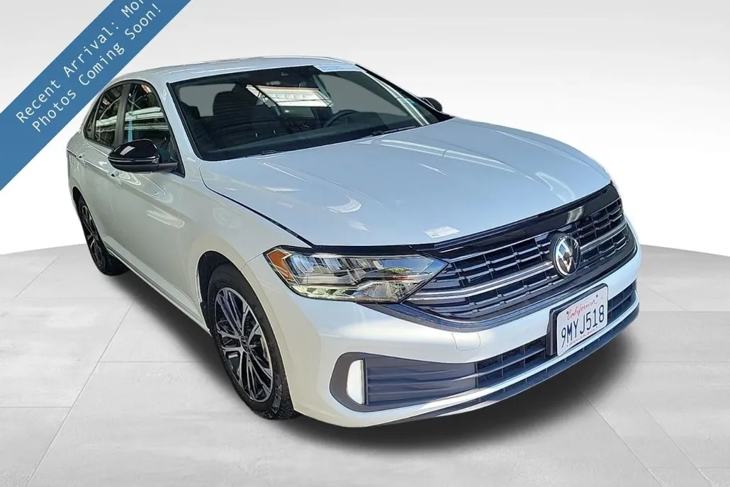 2024 Volkswagen Jetta 1.5T Sport photo 1