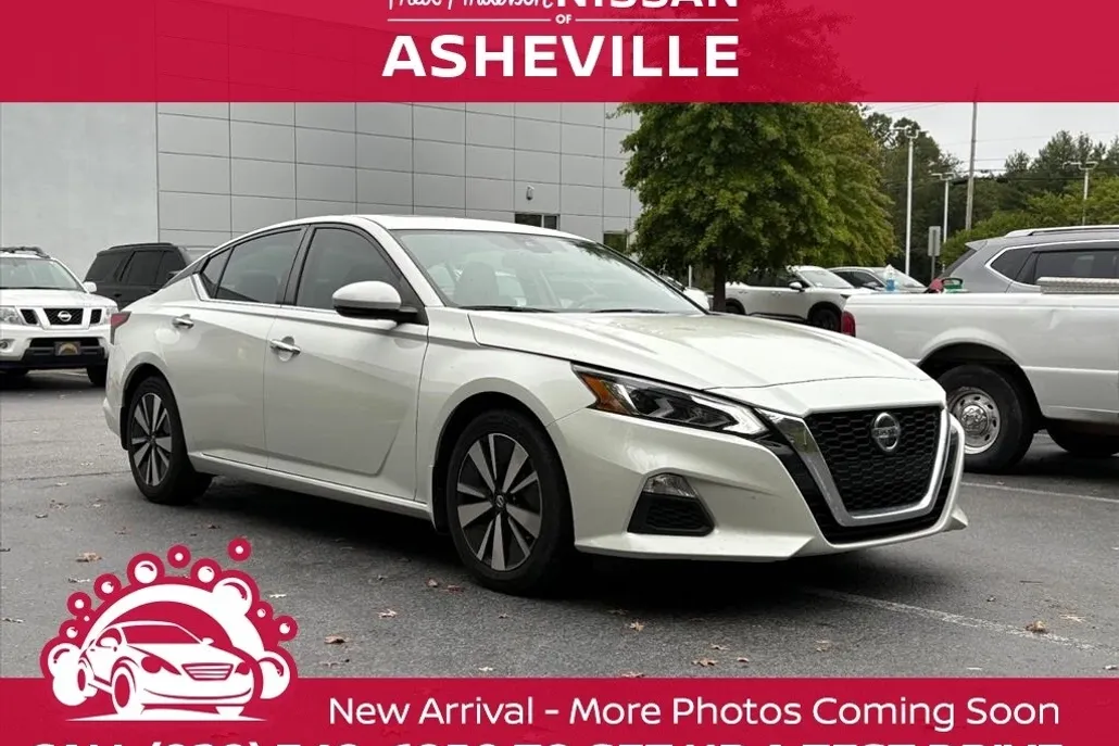 2022 Nissan Altima 2.5 SV photo 1