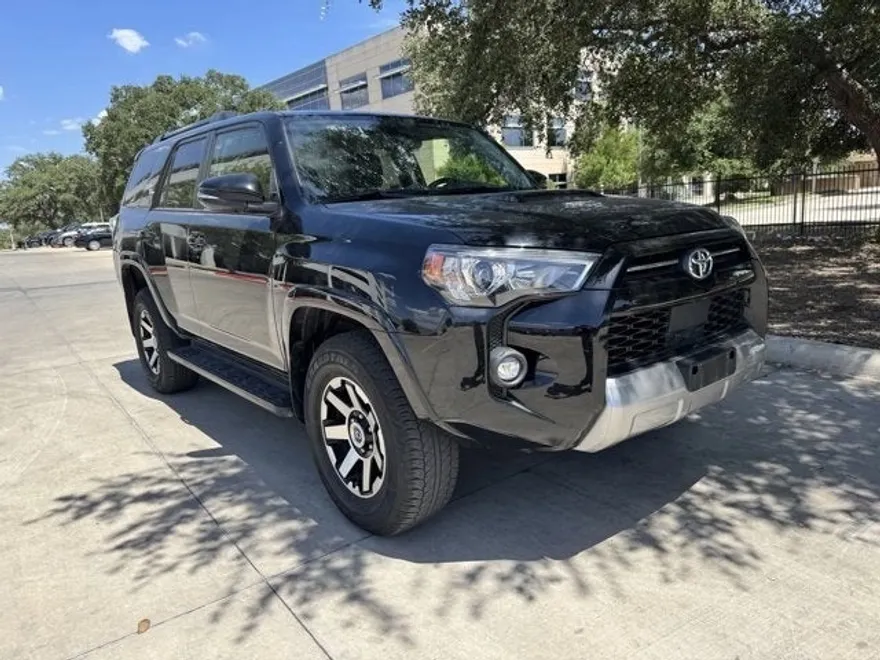 2024 Toyota 4Runner TRD photo 1