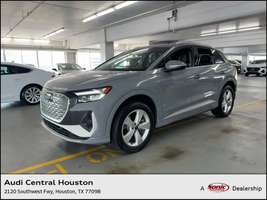 2024 Audi Q4 E-tron Premium photo 1