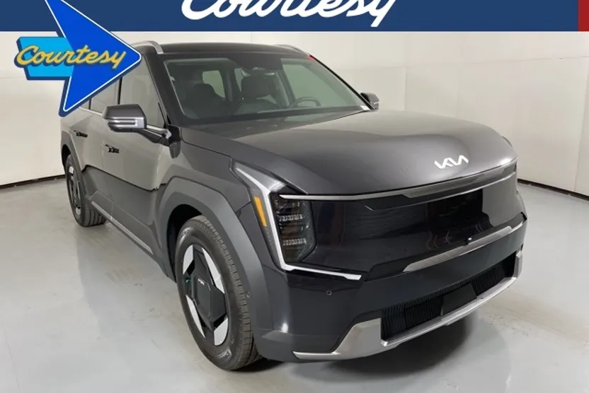 2026 Kia EV9 Wind photo 1