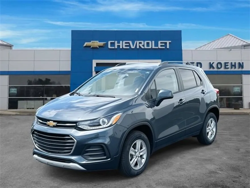 2022 Chevrolet Trax LT photo 1