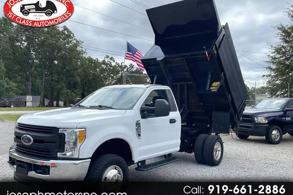 2017 Ford F-350 XL photo 1