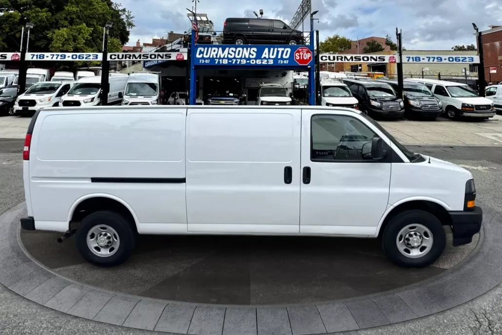 2023 Chevrolet Express Cargo Van 2500 photo 1