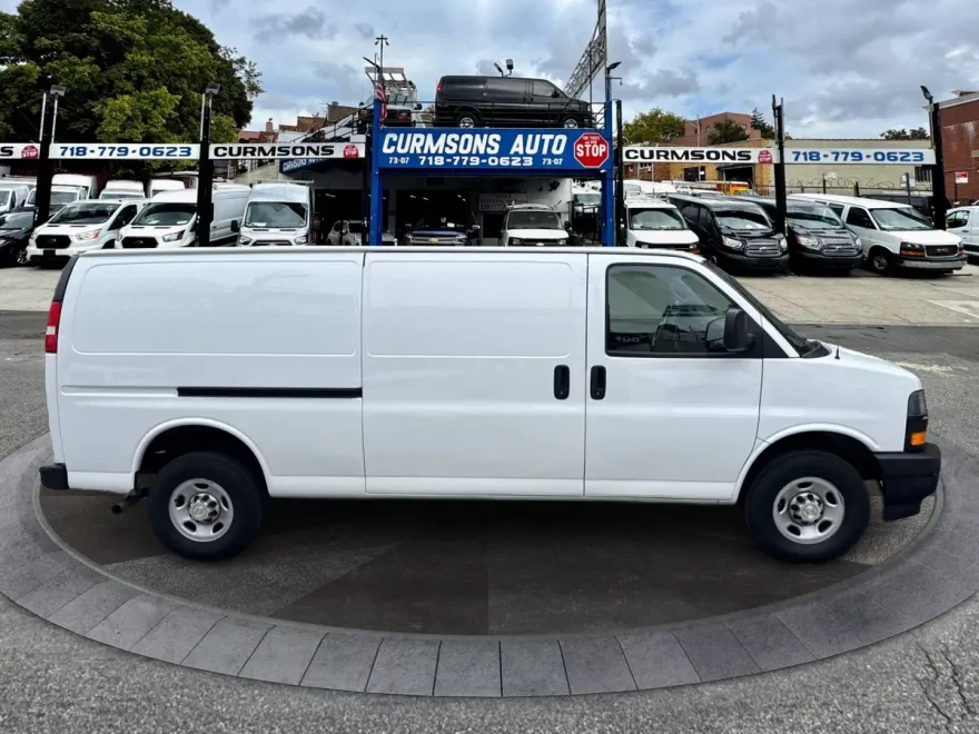 2023 Chevrolet Express Cargo Van 2500 photo 1