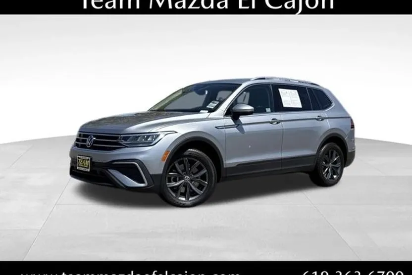 2022 Volkswagen Tiguan SE photo 1