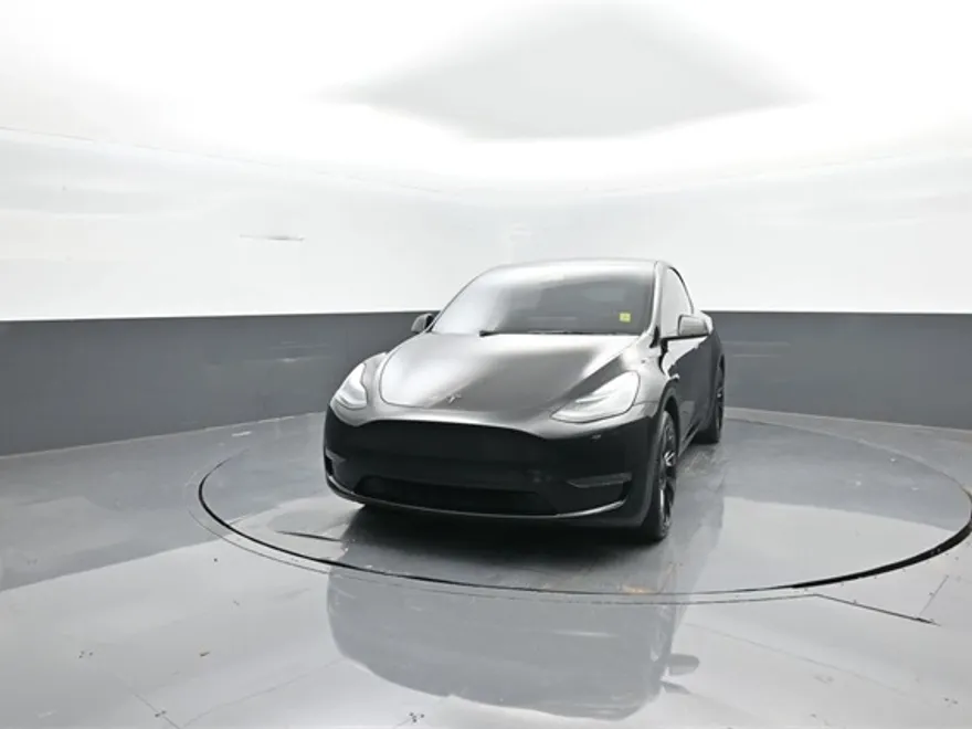2023 Tesla Model Y Long Range photo 1