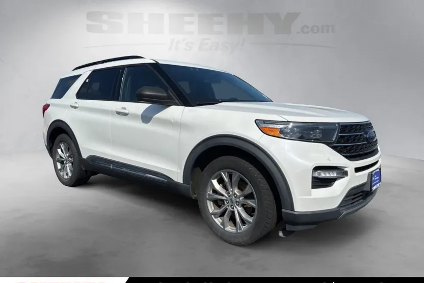 2020 Ford Explorer XLT photo 1