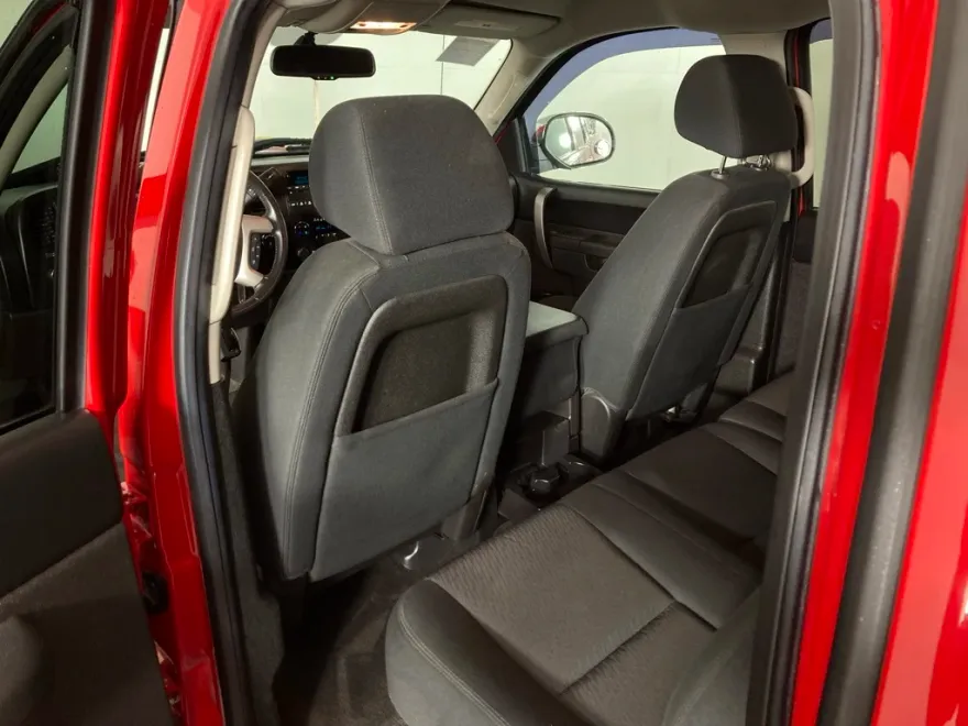 2013 Chevrolet Silverado 1500 LT photo 1