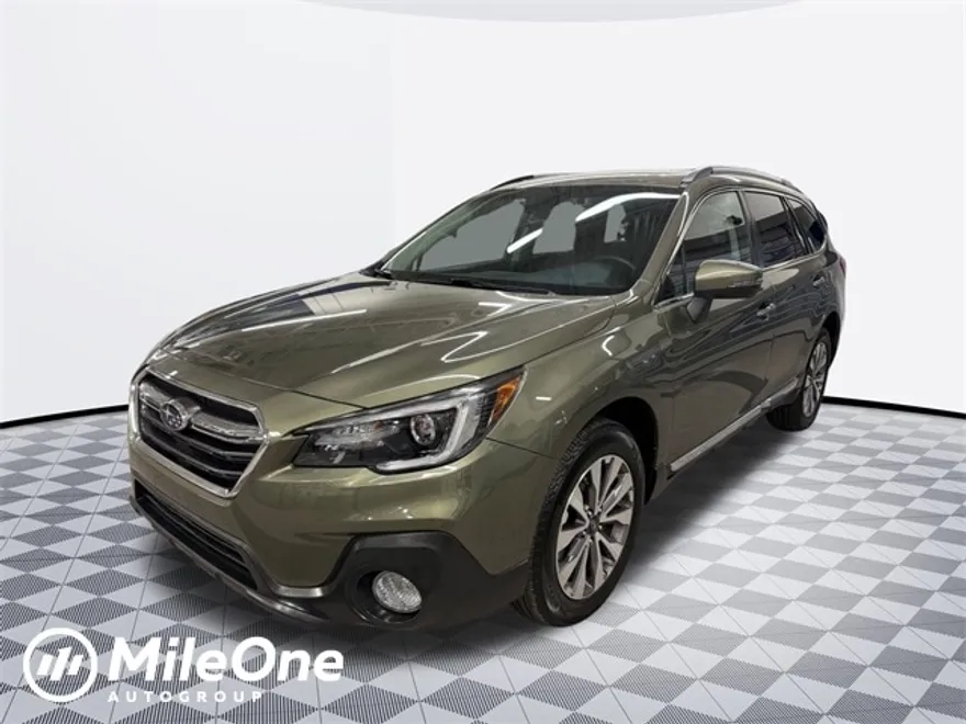 2018 Subaru Outback 3.6R Touring photo 1
