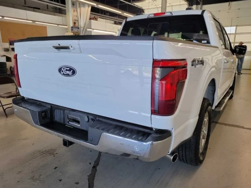 2024 Ford F-150 XLT photo 1