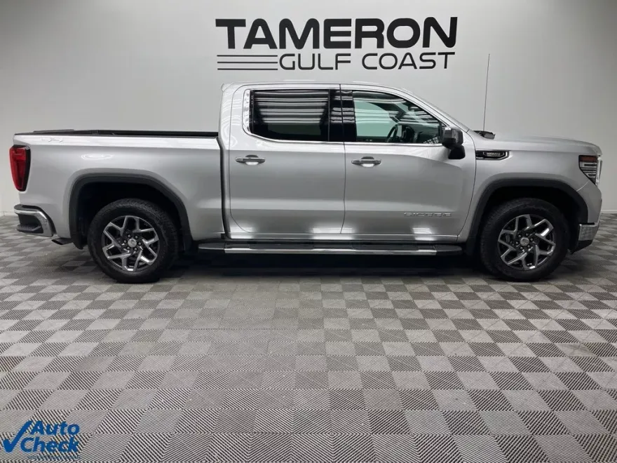 2022 Gmc Sierra 1500 SLT photo 1