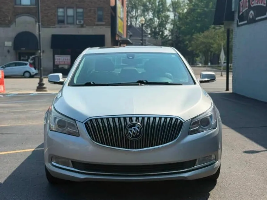 2016 Buick LaCrosse Leather photo 1