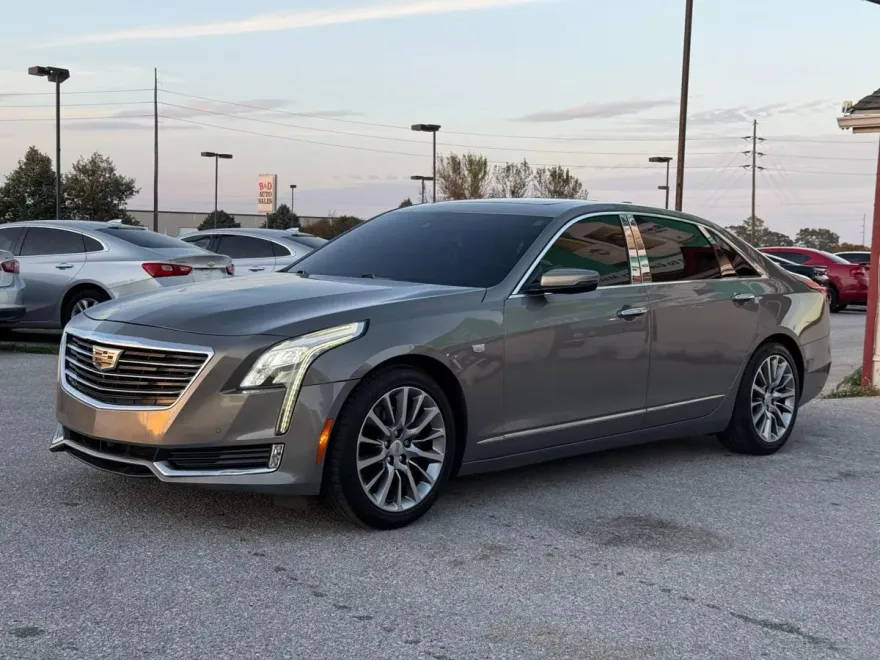 2017 Cadillac CT6 Luxury photo 1