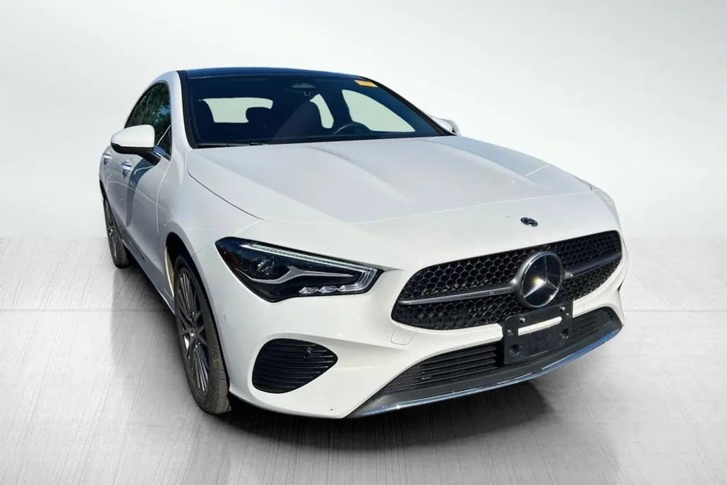 2025 Mercedes Benz CLA 250 4MATIC photo 1