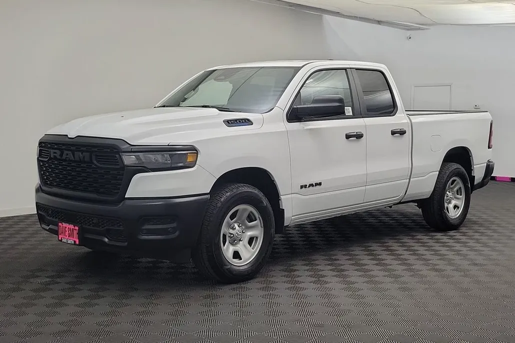 2025 Ram 1500 Tradesman photo 1