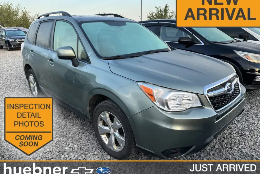 2015 Subaru Forester 2.5i Premium photo 1