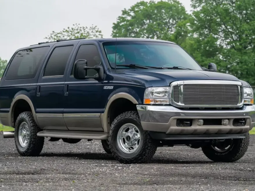 2002 Ford Excursion Limited photo 1
