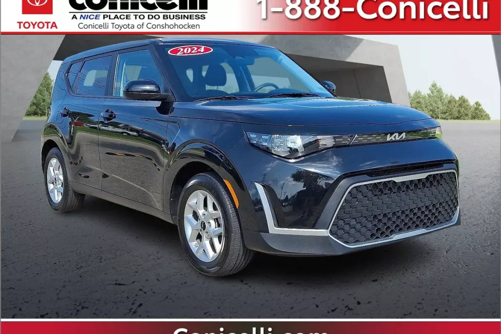 2024 Kia Soul LX photo 1