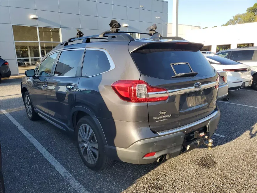 2020 Subaru Ascent Touring photo 1