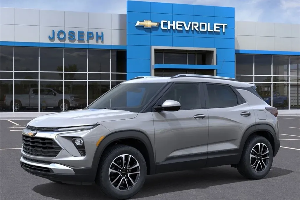 2026 Chevrolet Trailblazer LT photo 1