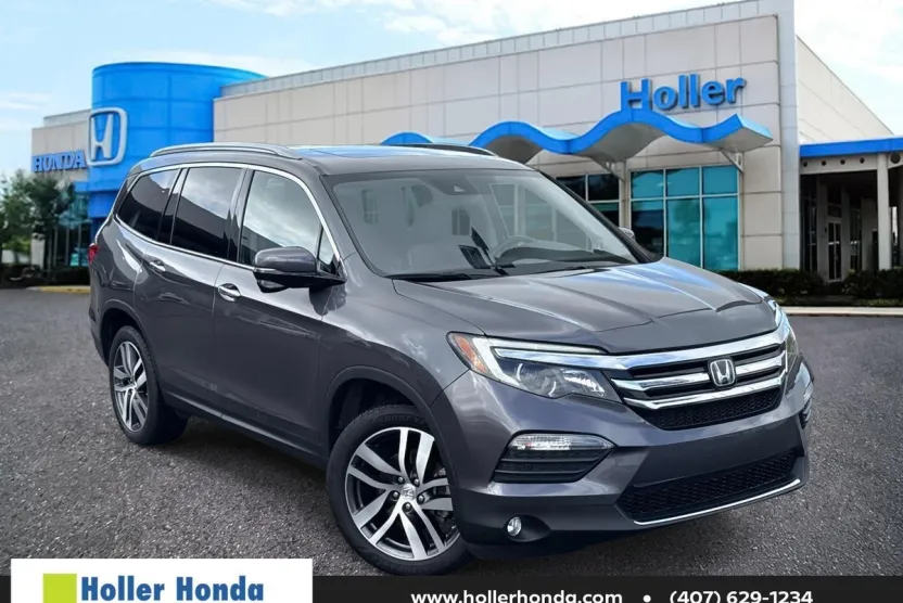 2018 Honda Pilot Touring photo 1