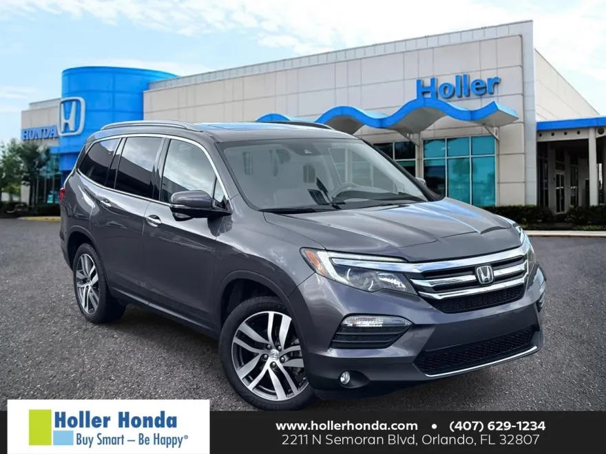2018 Honda Pilot Touring photo 1