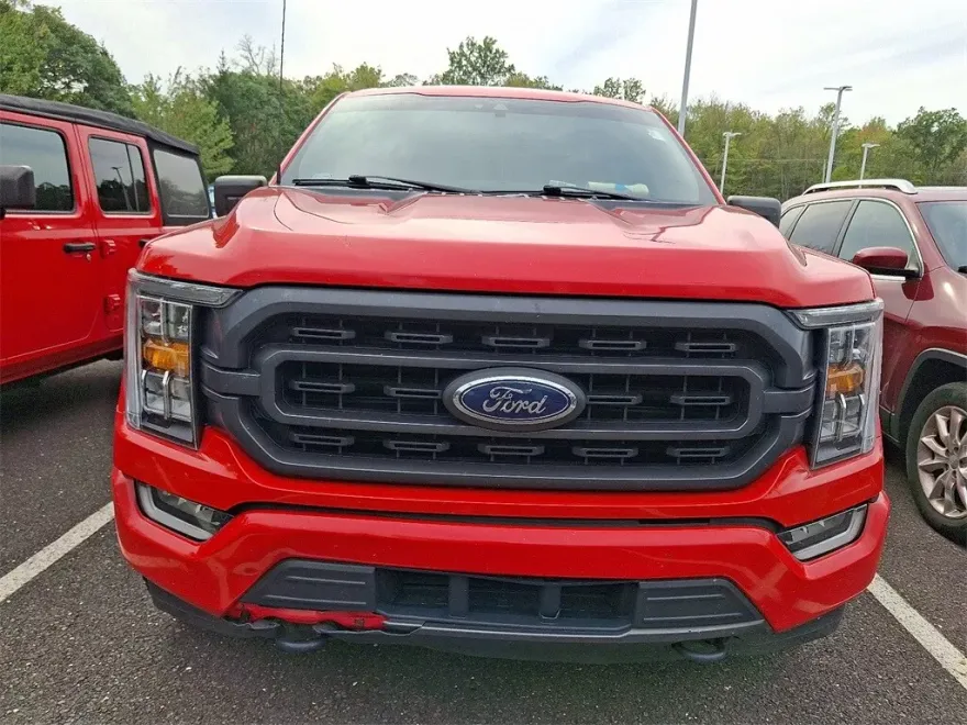 2021 Ford F-150 XLT photo 1