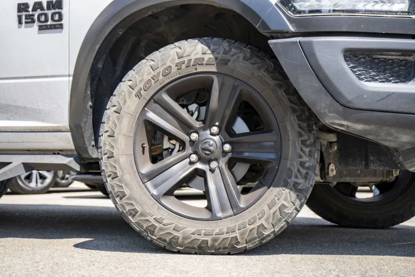 2022 Ram 1500 SLT photo 1