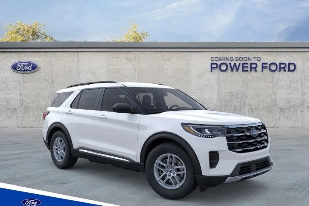 2025 Ford Explorer photo 1