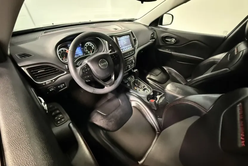 2022 Jeep Cherokee Trailhawk photo 1