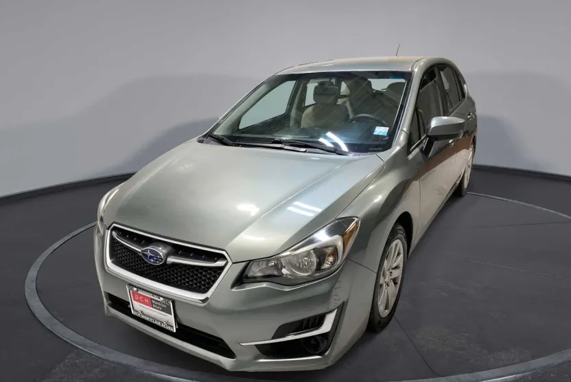 2016 Subaru Impreza 2.0i Premium photo 1