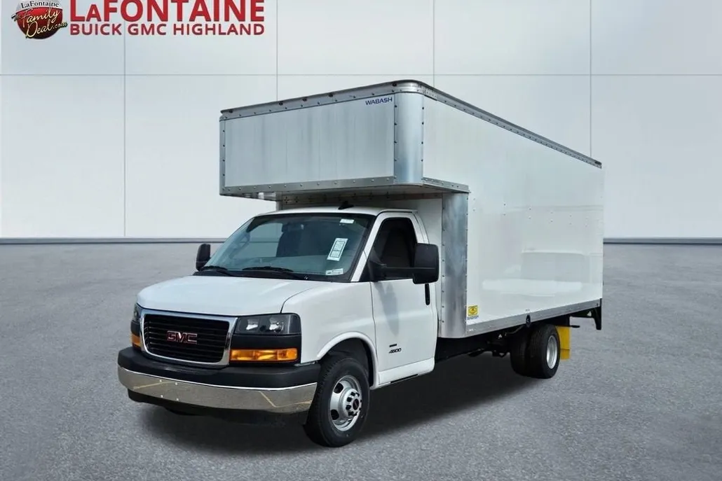 2024 Gmc Savana Cutaway photo 1