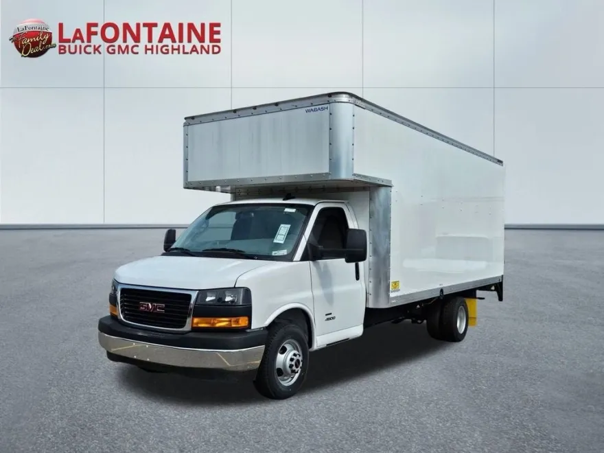 2024 Gmc Savana Cutaway photo 1