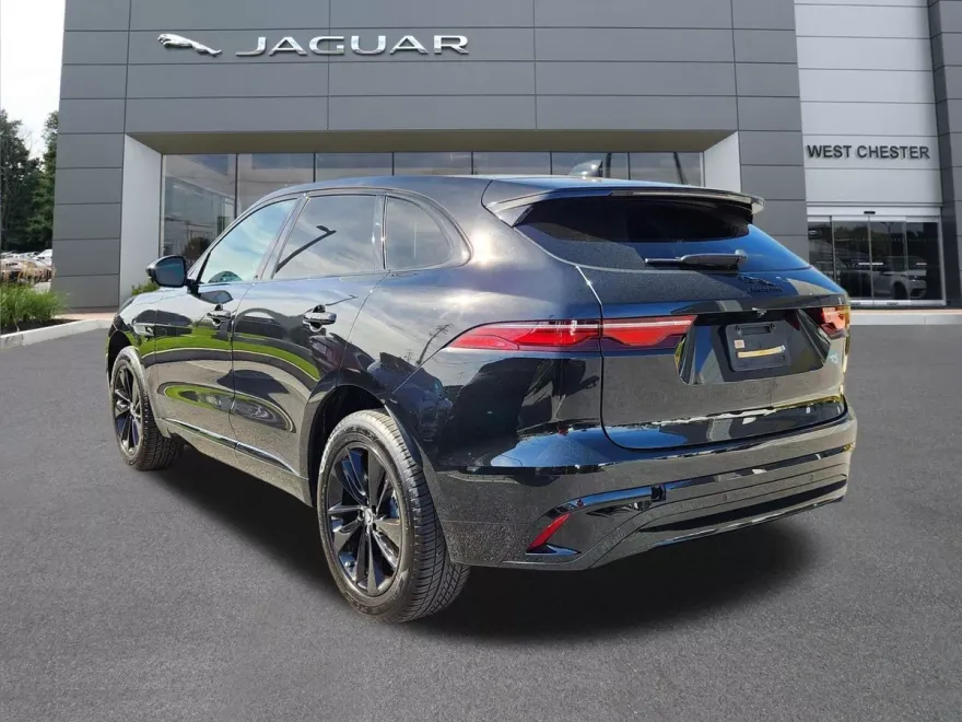 2025 Jaguar F-PACE P250 R-Dynamic S photo 1