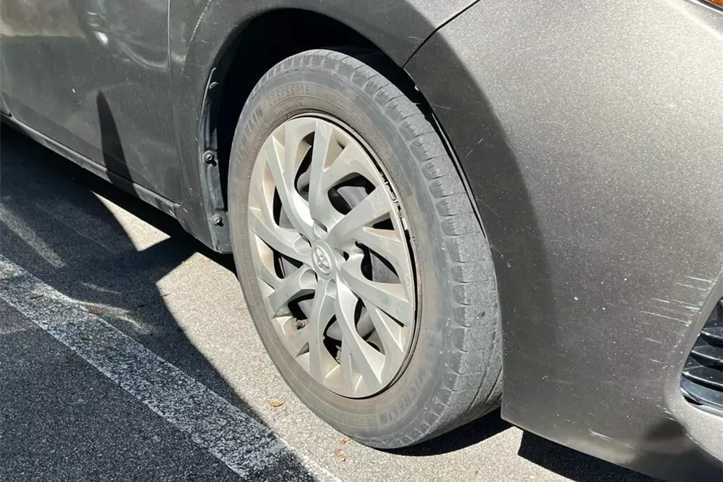 2018 Toyota Corolla L photo 1