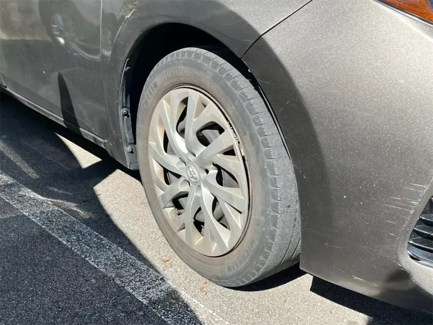 2018 Toyota Corolla L photo 1