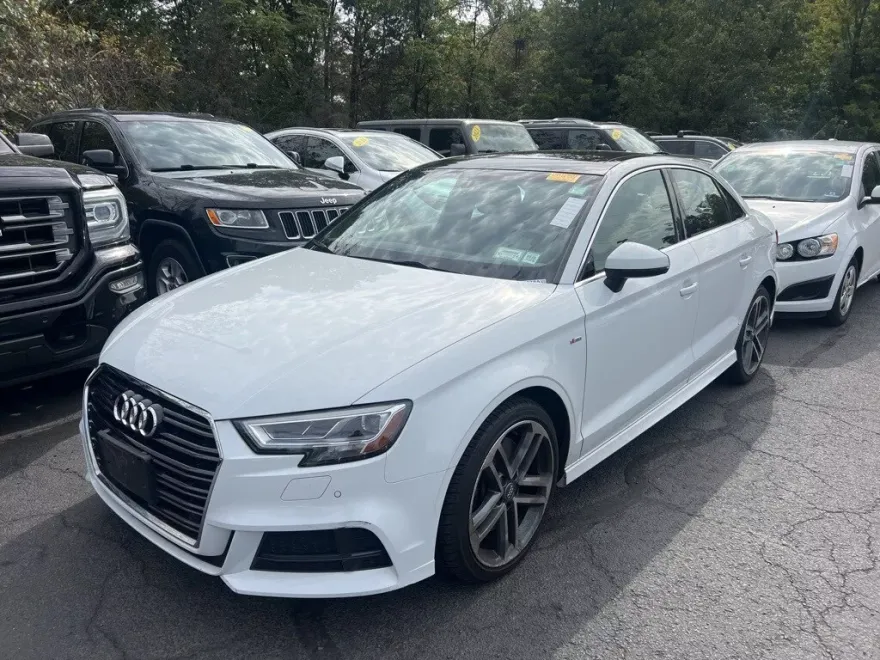 2019 Audi A3 2.0T Premium Plus photo 1