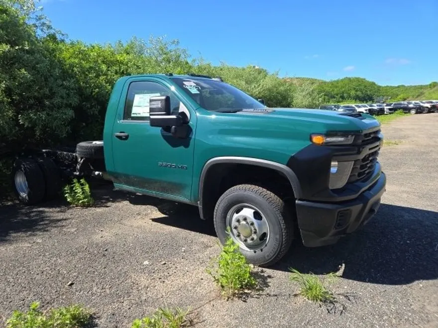 2024 Chevrolet Silverado 3500HD Work Truck photo 1