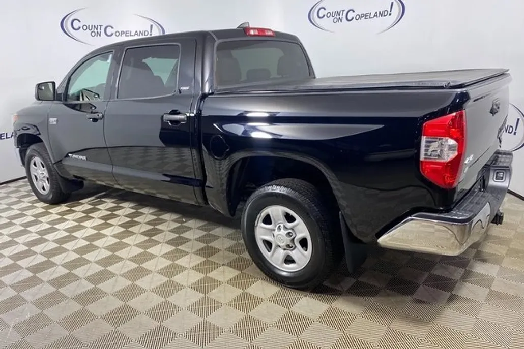 2020 Toyota Tundra SR5 Grade photo 1