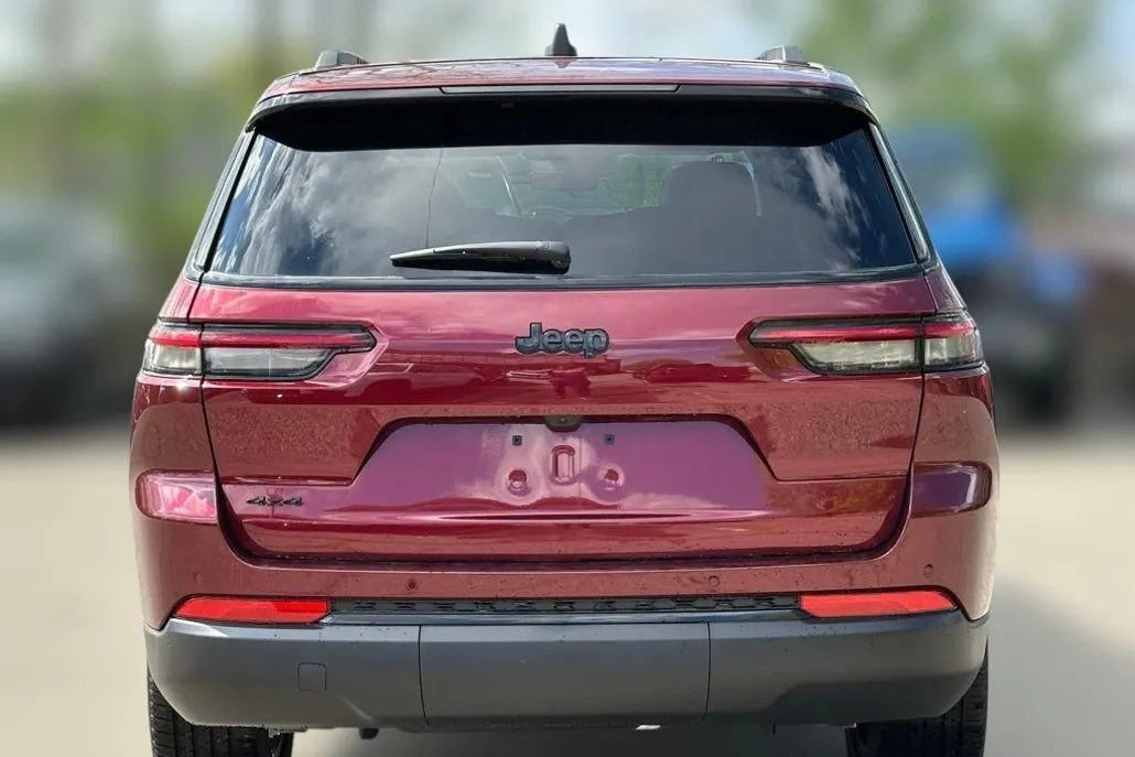 2025 Jeep Grand Cherokee Altitude X photo 1