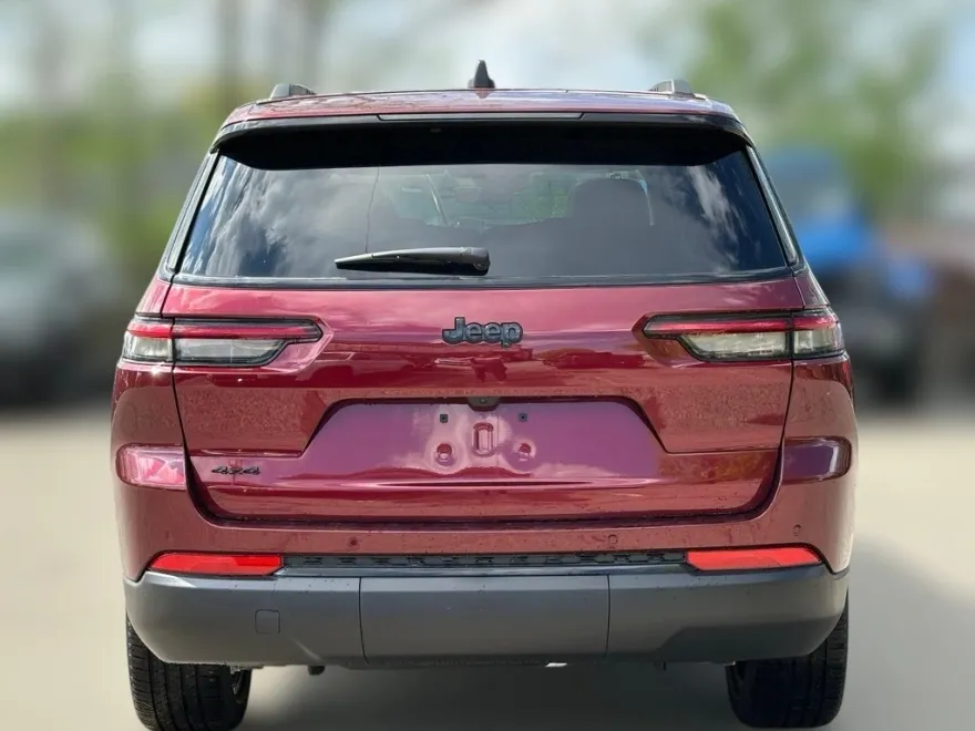 2025 Jeep Grand Cherokee Altitude X photo 1