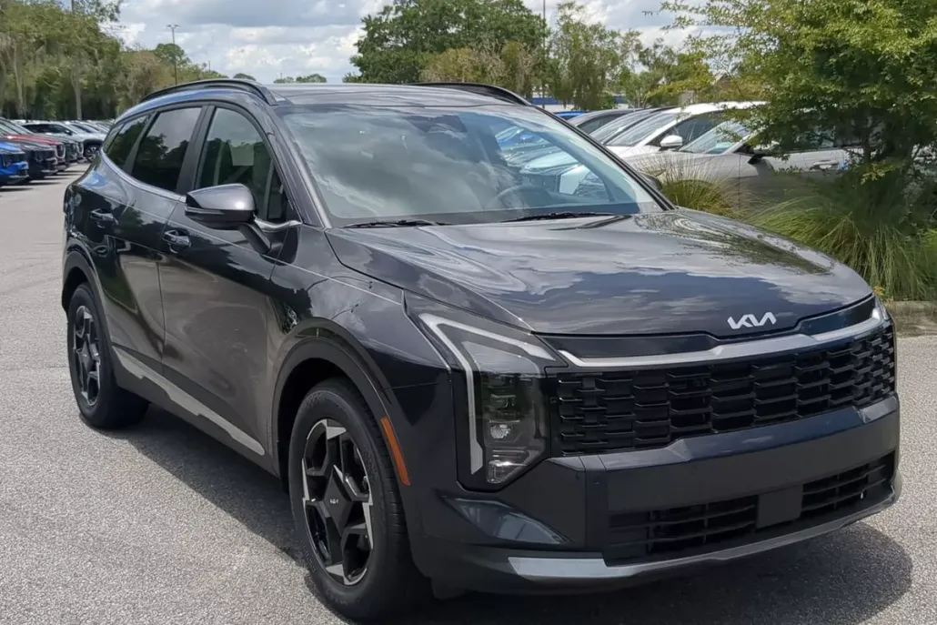 2026 Kia Sportage EX photo 1